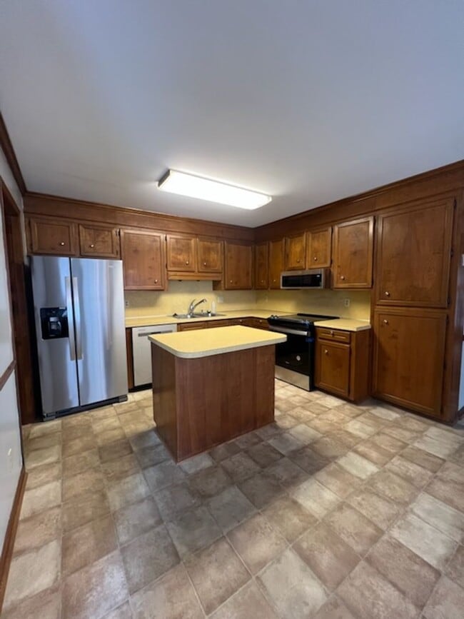 Building Photo - Home for Rent New Listing Beautiful Home
