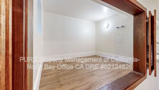 Building Photo - 11 Pedrini Wy