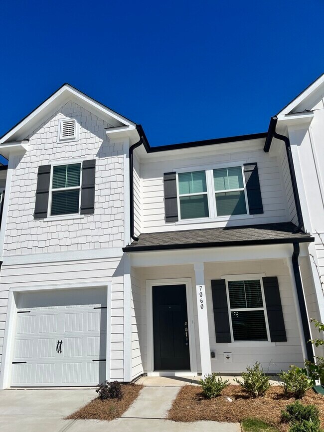 Building Photo - 3 br 2.5 ba townhome with 1 car garage Rea...