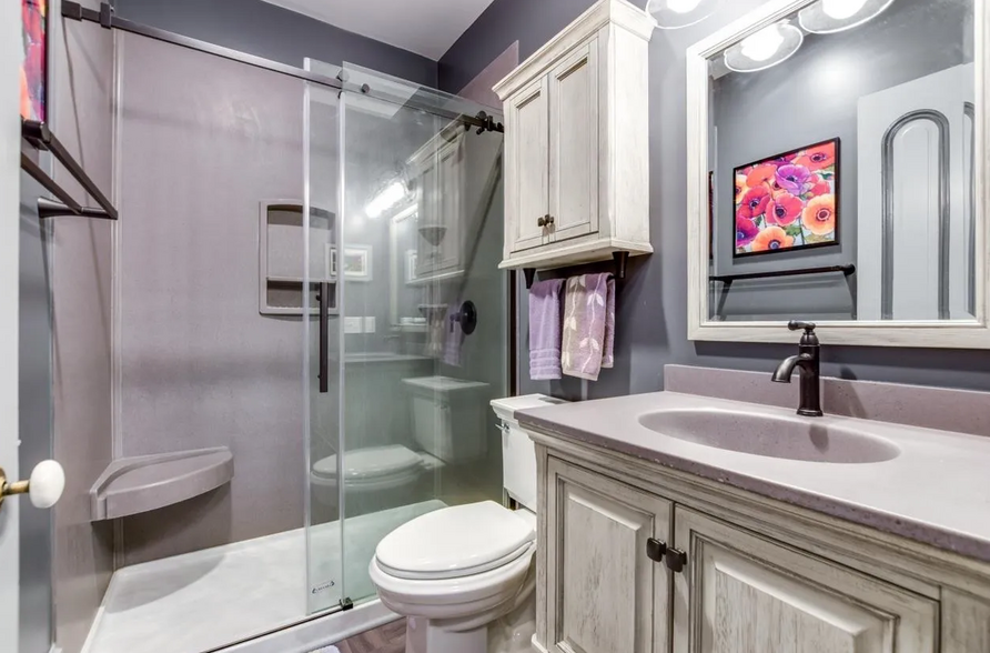 Master Bathroom - 215 Jackson St