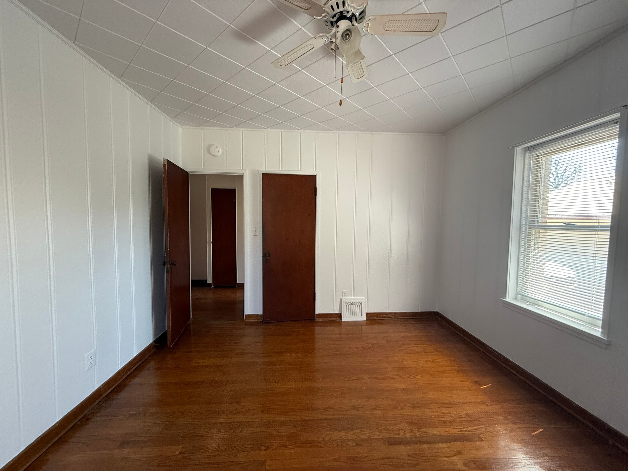 Downstairs bedroom - 109 W 9th Ave