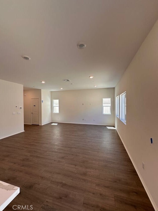 Building Photo - 27550 Brodiaea Ave