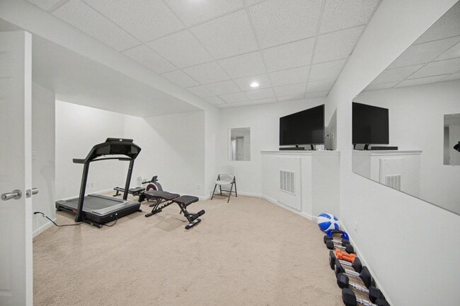 Building Photo - 1495 Chapleau Dr