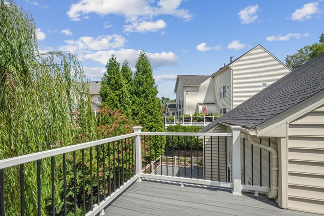 Building Photo - 43286 Canal Creek Pl