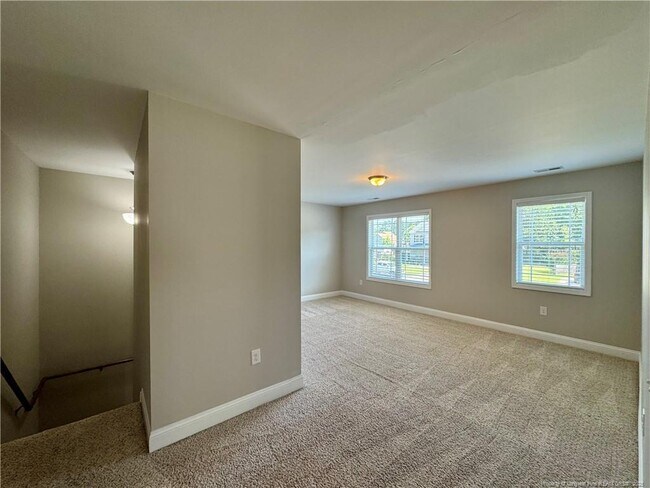 Building Photo - 112 Palmate Ct