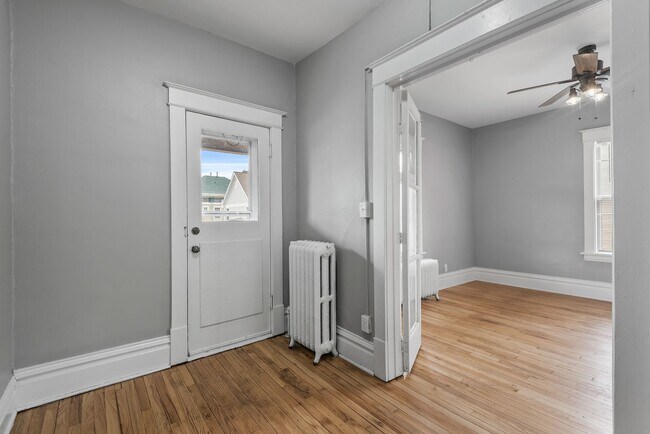 Building Photo - 211 Grotto St N