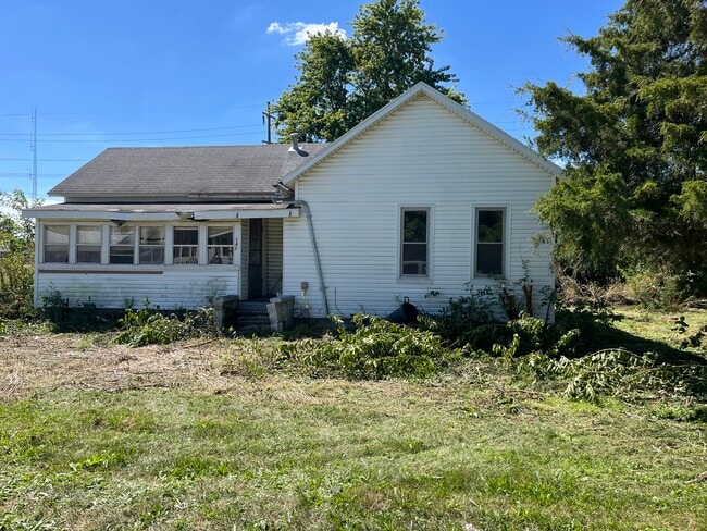 Primary Photo - 145 S Donovan St