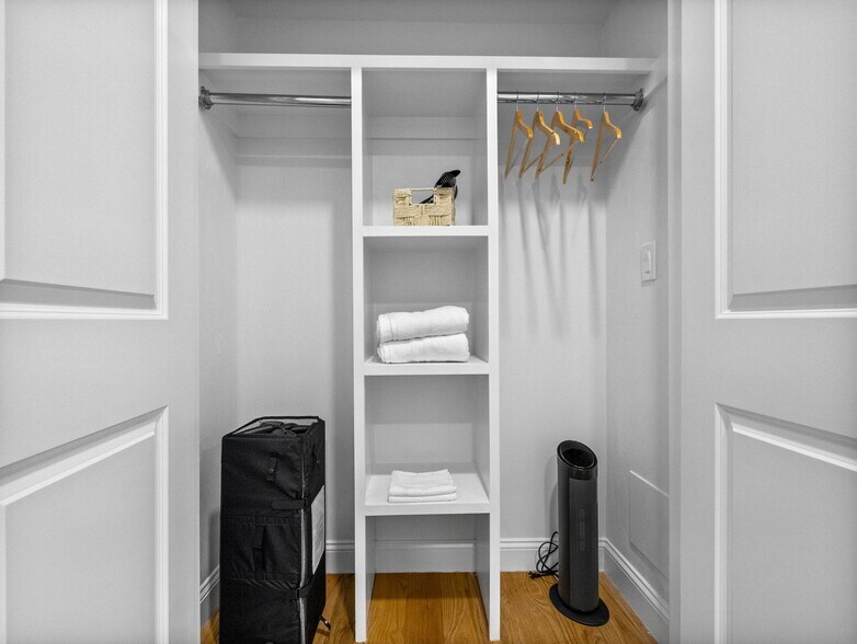 Building Photo - 1 Central Sq