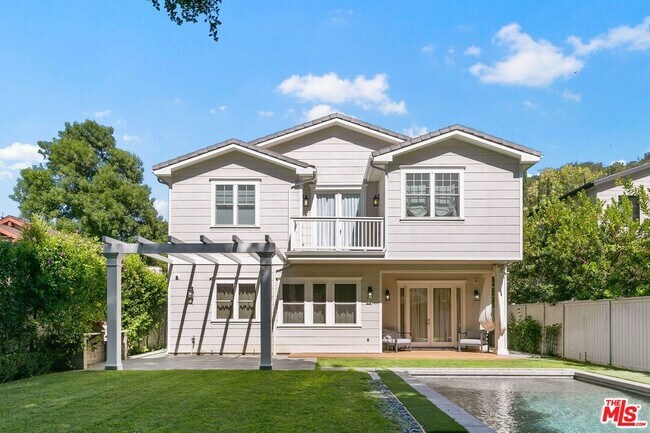 Building Photo - 14917 Valley Vista Blvd