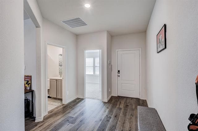 Building Photo - 9817 Gooseneck Dr