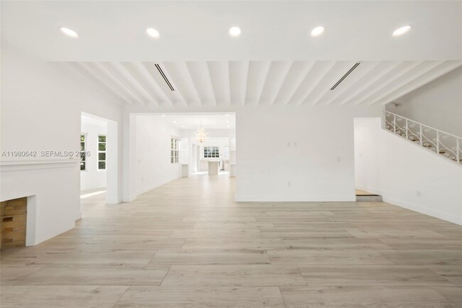 Building Photo - 4491 Prairie Ave