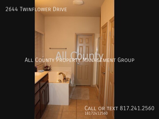 Building Photo - 2644 Twinflower Dr