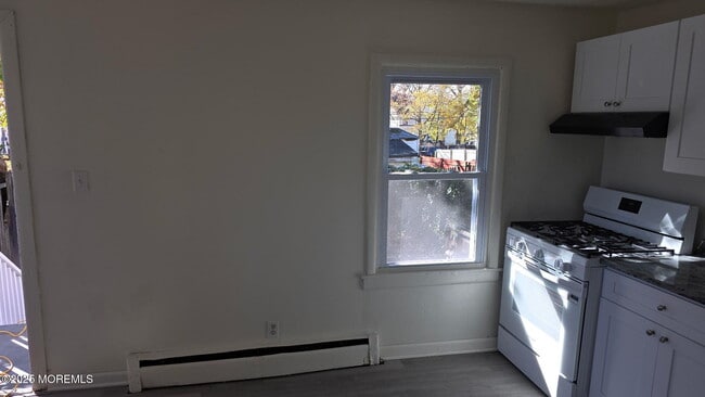 Building Photo - 513 Prospect Ave