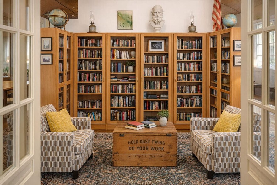 Building Photo - 316 Court St