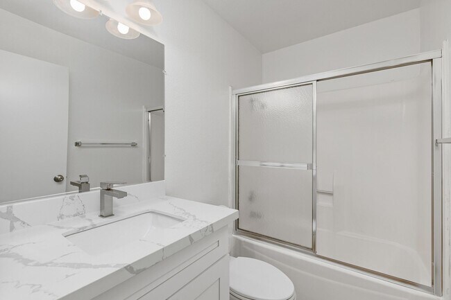 Building Photo - 16924 Caminito Santico