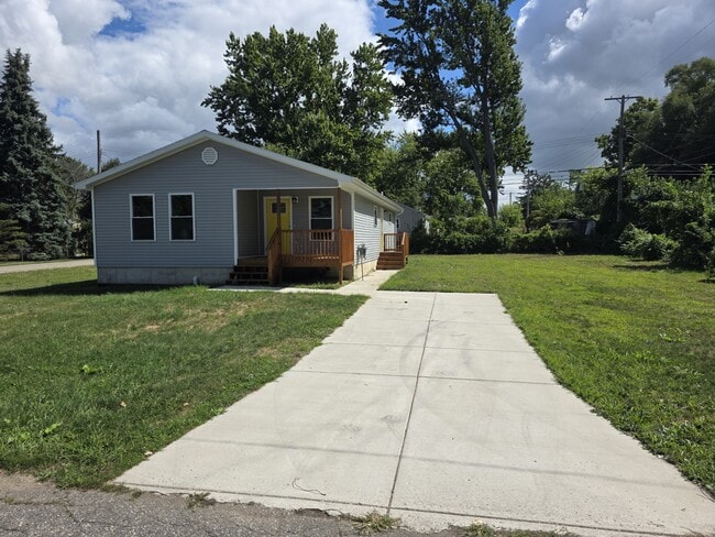 Primary Photo - 3120 Westmont Ave