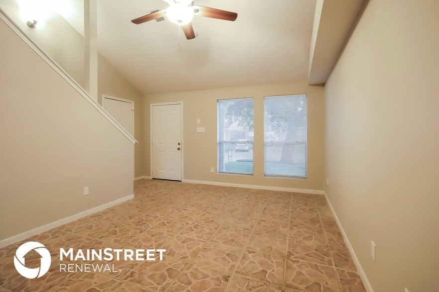 Building Photo - 2219 Hadden Hollow Dr