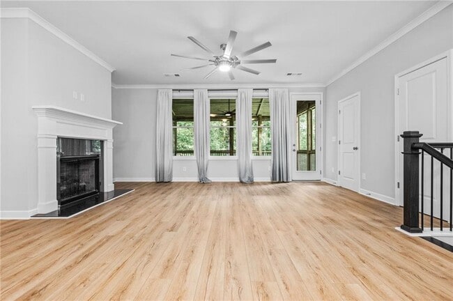 Building Photo - 421 Retreat Ln