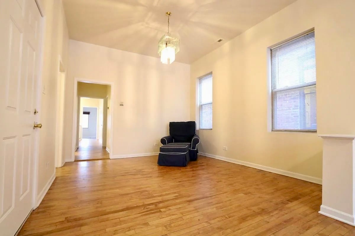 Building Photo - 719 S Loomis St