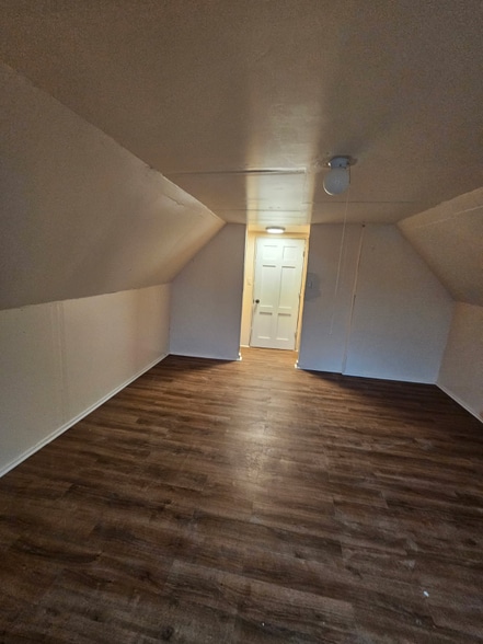 Building Photo - 2690 S 10th St