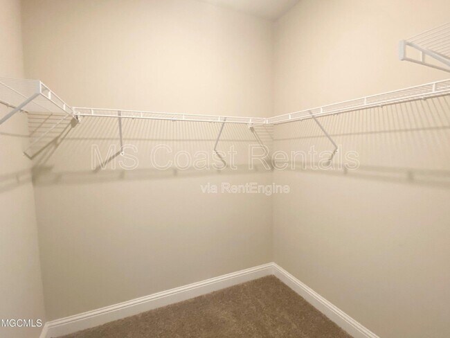 Building Photo - 5504 Leeds Ln