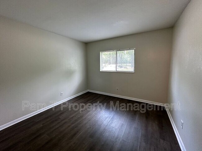 Building Photo - 12510 White Bluff Rd