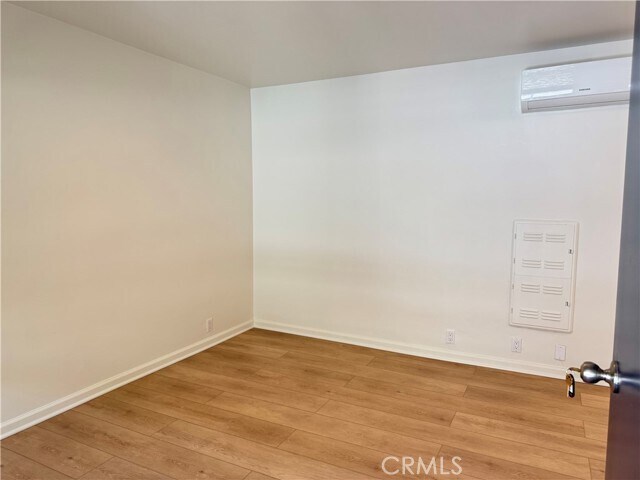 Building Photo - 251 N Oakland Ave