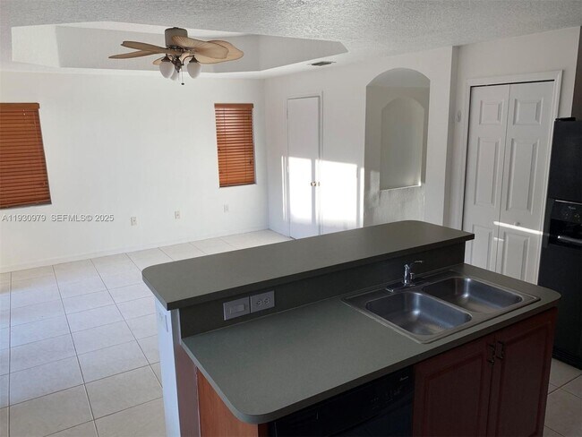 Building Photo - 3150 SW 152nd Pl