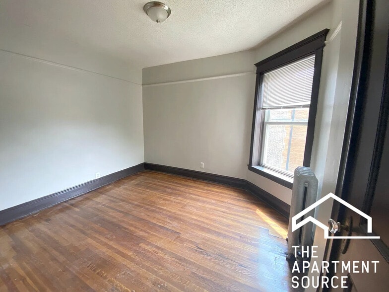 Building Photo - 4533 S Michigan Ave