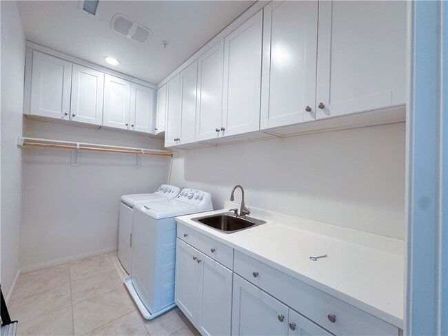 Building Photo - 2228 Zanuck Ct