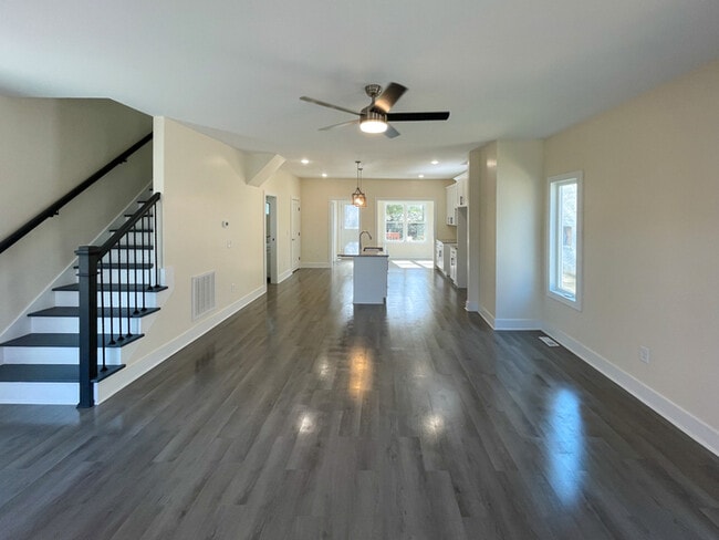 Building Photo - 516 New Bern Ave