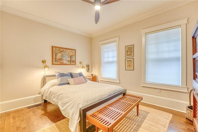 Building Photo - 997 Blue Ridge Ave NE