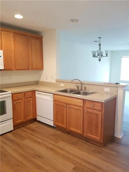 Building Photo - 125 Fairgreen St