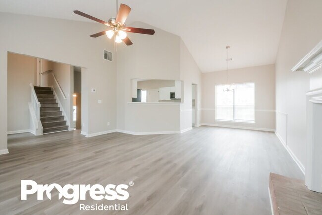 Building Photo - 10766 Barberry Dr