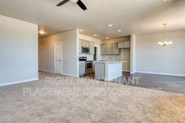 Building Photo - 6818 S Catfish Creek Ave