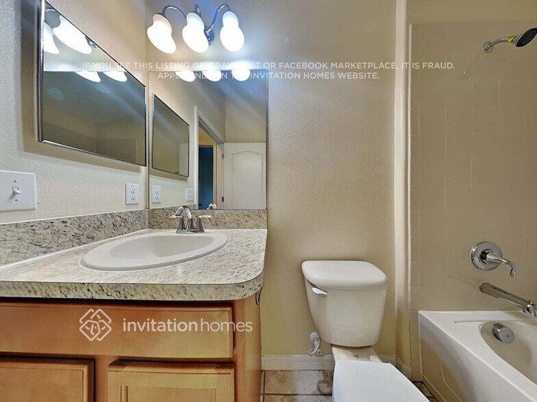 Building Photo - 3252 Berwick Ln