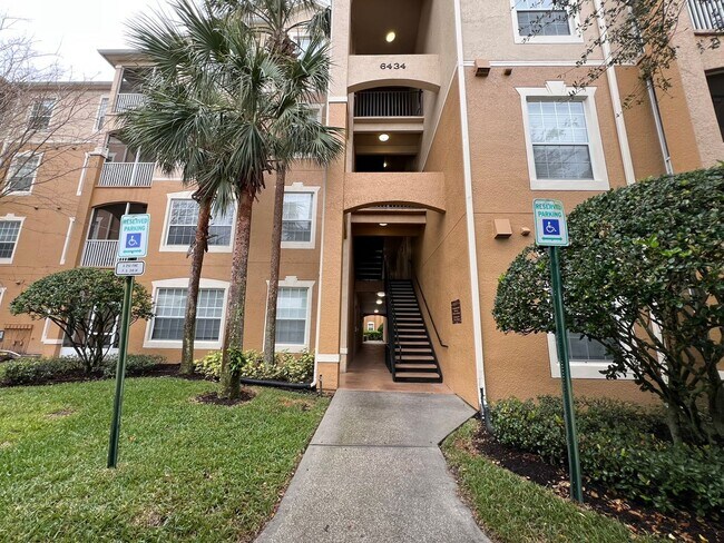 Building Photo - The perfect home waiting for you! FULLY FU...