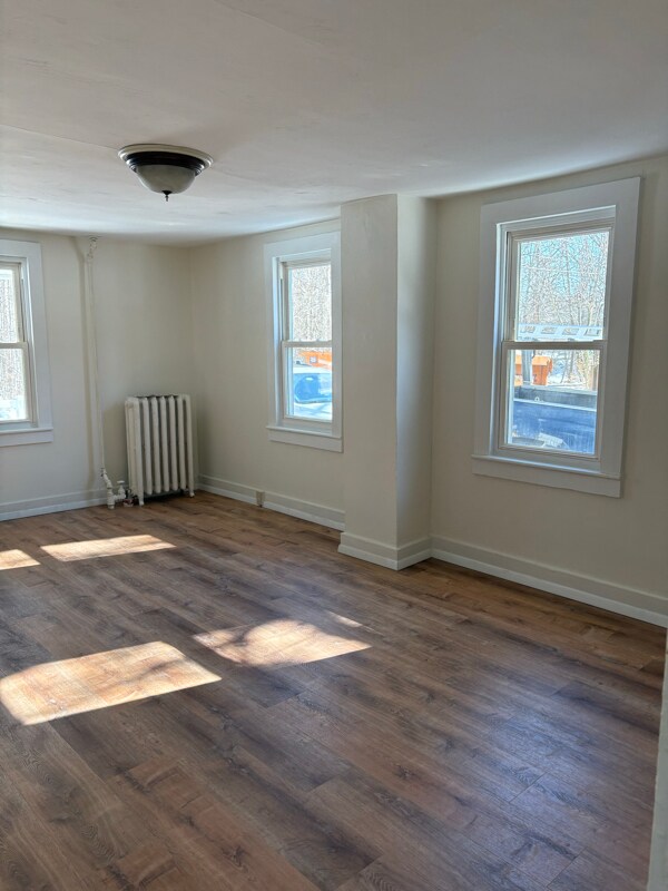 Building Photo - 838 Hallet Rd