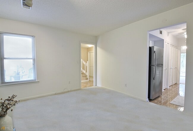 Building Photo - 72 Cobblestone Creek