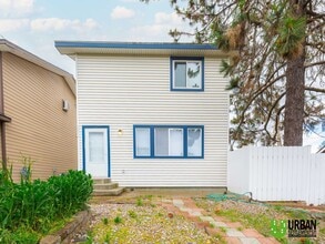 Building Photo - South Hill Gem! Spacious 3 Bedroom Home with Garage