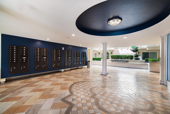 Building Photo - Allegro