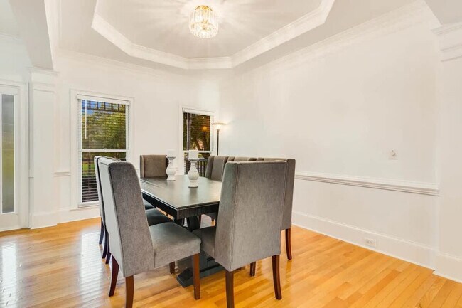 Building Photo - 1408 Aramore Dr SE