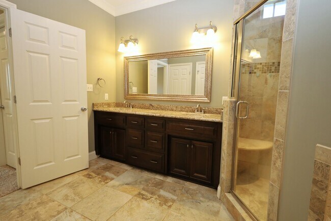 Building Photo - 4634 Amelia Cir