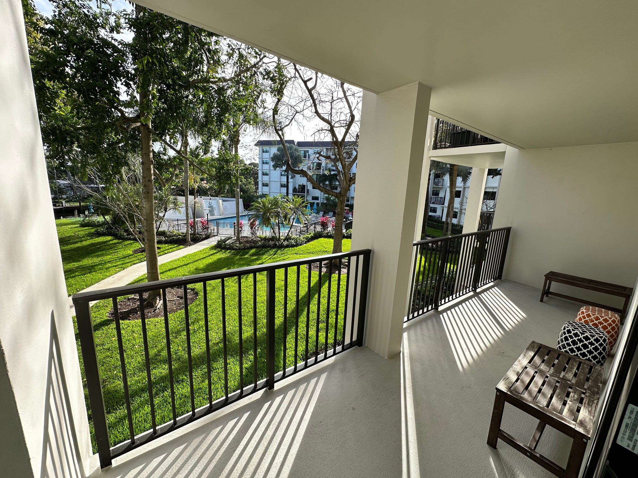 Building Photo - 900 River Reach Dr