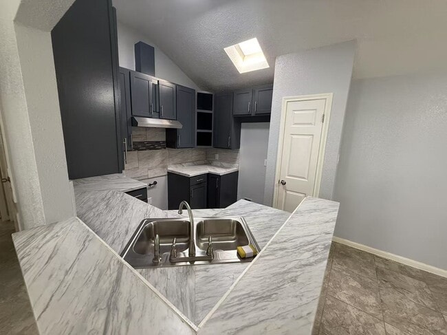 Building Photo - 5719 Lycomb Dr