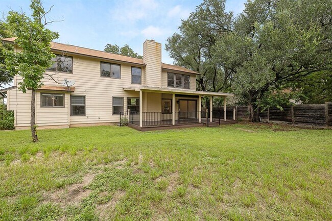 Building Photo - 8905 Bridgewood Trail