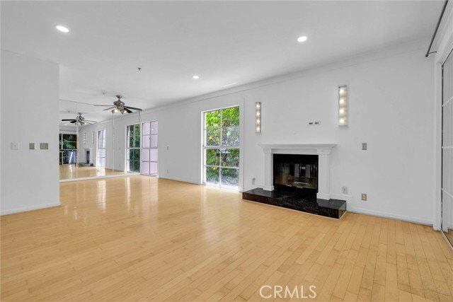 Building Photo - 1401 S Bentley Ave