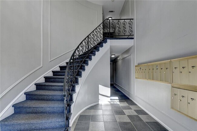 Building Photo - 3650 Ashford Dunwoody Rd NE