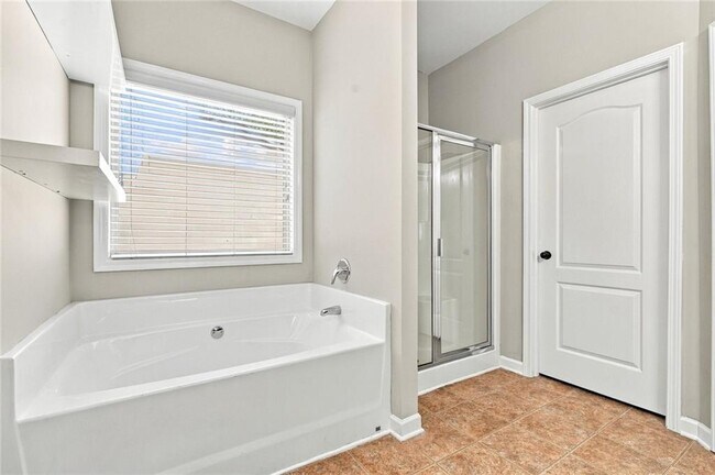 Building Photo - 5335 Redfield Way
