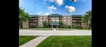 Building Photo - 675 Grove Terrace